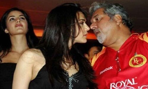 विजय माल्या के रंगीन शौक देख आपके होश उड़ जाएंगे , अपनी पड़ोसन के साथ... विजय माल्या के रंगीन शौक देख आपके होश उड़ जाएंगे , अपनी पड़ोसन के साथ...