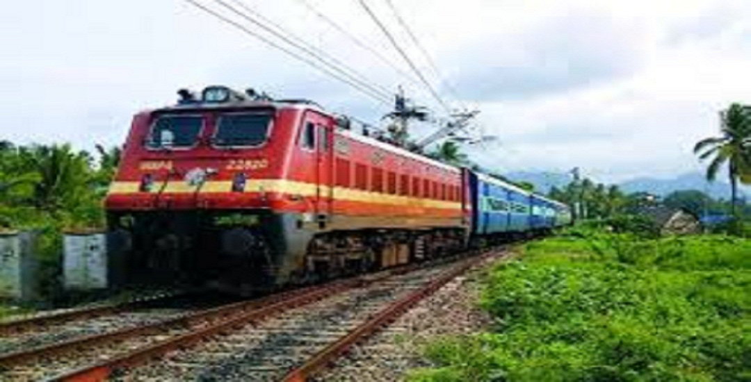 रक्षाबंधन के लिए Railway चला रहा Special Train, पढ़िए जरूरी खबर