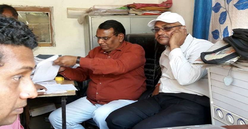 रीवा : 2500 रुपए की रिश्वत लेते पकड़ा गया पटवारी, लोकायुक्त टीम ने रंगे हाथ दबोचा