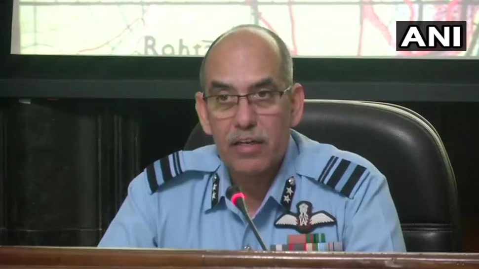 VIDEO: भारतीय वायुसेना ने पाकिस्तान के झूठ का किया पर्दाफाश, F-16 गिराने के दिए सबूत VIDEO: भारतीय वायुसेना ने पाकिस्तान के झूठ का किया पर्दाफाश, F-16 गिराने के दिए सबूत