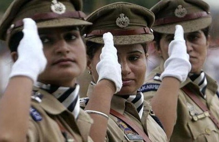 Indian Army ने पहली बार शुरू की सैन्य पुलिस में महिलाओं की भर्ती, ऑनलाइन हो रहे रजिस्ट्रेशन Indian Army ने पहली बार शुरू की सैन्य पुलिस में महिलाओं की भर्ती, ऑनलाइन हो रहे रजिस्ट्रेशन