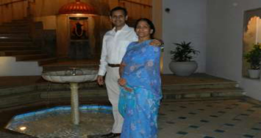 mothers day special : सिर से पिता का साया उठा तो मां ने अपने दुख भूलकर बेटे को बना दिया आईएएस अफसर mothers day special : सिर से पिता का साया उठा तो मां ने अपने दुख भूलकर बेटे को बना दिया आईएएस अफसर