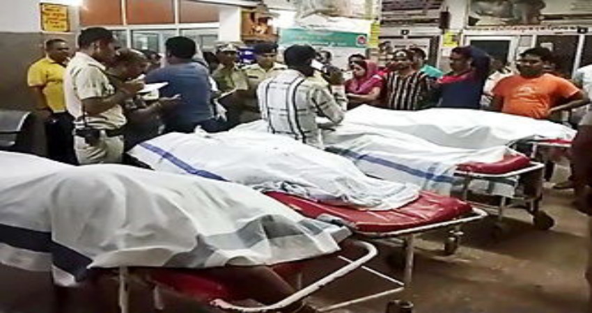 Rewa/Panna: कार खाई में गिरी; एक ही परिवार की पांच महिलाओं की मौत, एक घायल