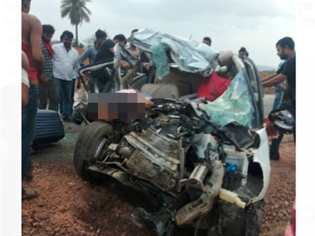 Satna Car Accident : कार-ट्रक के बीच जोरदार टक्कर, हादसे में नेवी अफसर समेत 3 की मौत