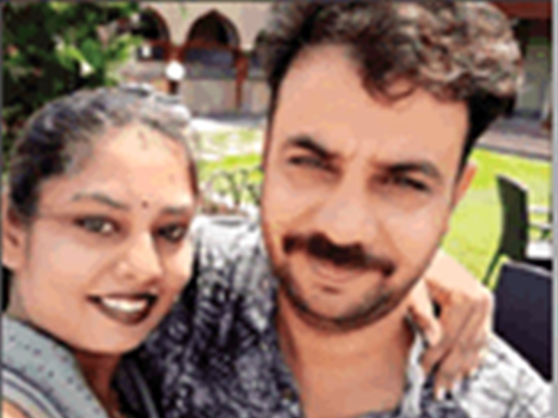 Lady Don बोली- तेरा पति मेरा है, 10 लाख रुपए ले और चलती बन, वर्ना कर दूंगी हत्या Lady Don बोली- तेरा पति मेरा है, 10 लाख रुपए ले और चलती बन, वर्ना कर दूंगी हत्या