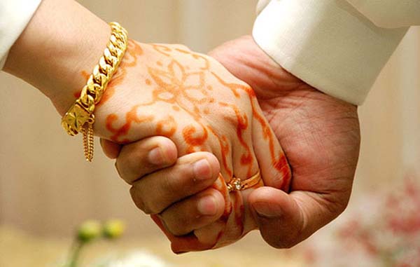 रीवा : GDC की छात्रा ने कॉलेज से निकल कर प्रेमी संग रचा लिया विवाह, शंकर मंदिर में पुजारी ने शादी संपन्न कराई