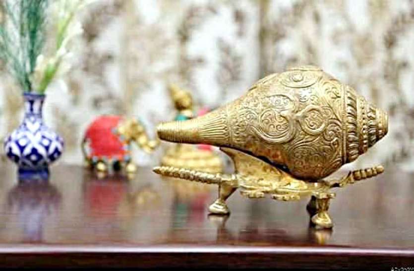 रीवा के दो युवक कर्नाटक से मिश्रित धातु की अद्भुत शंख चोरी कर प्रयागराज में बेचने जा रहे थे, पकड़ाए , मिश्रित धातु की कीमत 30 लाख से ऊपर