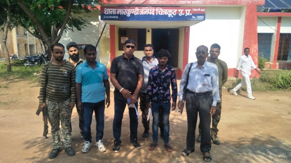 सतना/रीवा : बबुली गैंग का 10 हजार का इनामी डाकू गिरफ्तार ।