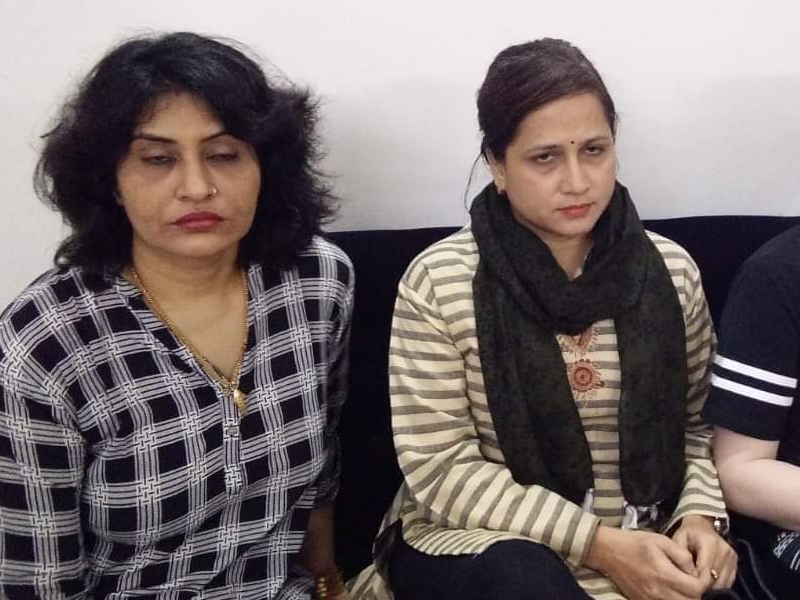 MP Honey Trap Case : श्वेता और आरती के Locker से मिला ये सामान MP Honey Trap Case : श्वेता और आरती के Locker से मिला ये सामान