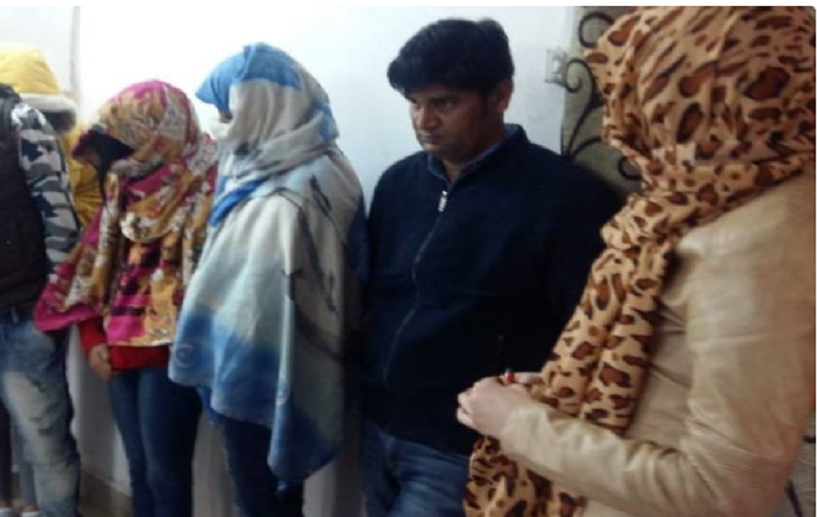 सतना/रीवा : 3 विदेशी लड़कियों के साथ आपत्तिजनक हालत में पकड़ा गया SBI का असिस्टेंट&nbsp;मैनेजर