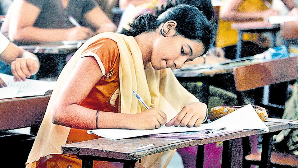 MP COLLEGE EXAM: परीक्षा डेट हुई घोषित, इस बार परीक्षाएं होंगी ऑफलाइन...