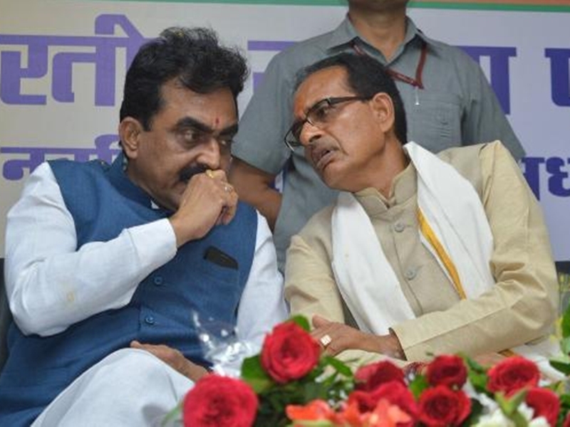 शराब पर सियासी जंग: BJP बोली- Madhya Pradesh को मदिरा प्रदेश न बनाए Congress