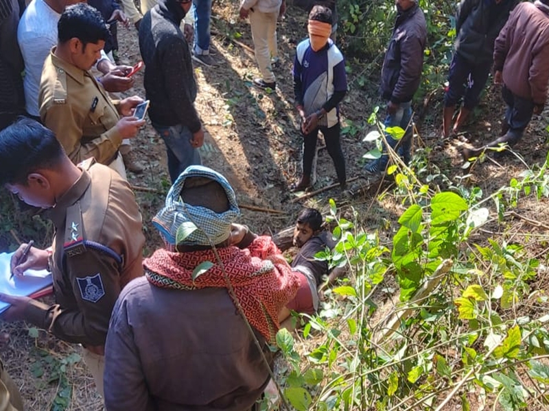 बाघ के हमले से युवक की मौके पर मौत बाघ के हमले से युवक की मौके पर मौत