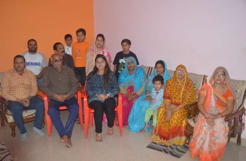 अनीशा ने बढ़ाया REWA का मान, जापान दौरे के लिए चयन पर परिवार में खुशियां...