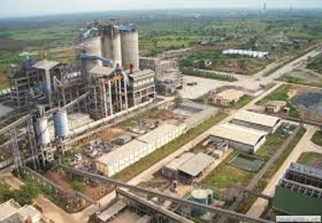 जेपी फैक्ट्री से प्रताड़ित किसान और कर्मचारी ने शुरू किया अनिश्चितकालीन धरना : Rewa News जेपी फैक्ट्री से प्रताड़ित किसान और कर्मचारी ने शुरू किया अनिश्चितकालीन धरना : Rewa News