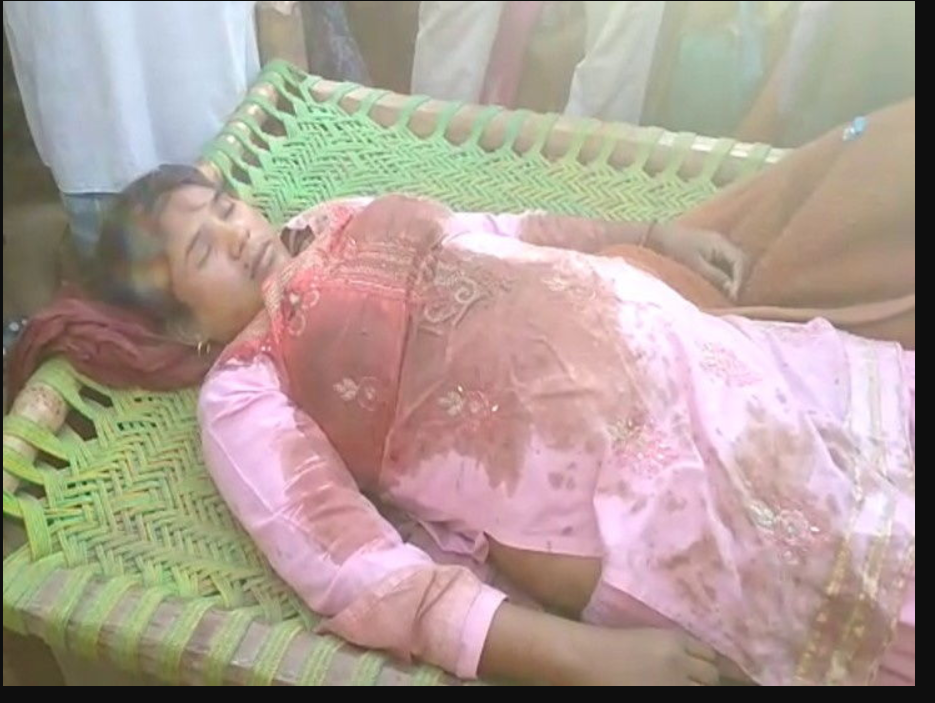 घर में सो रही महिला पर अज्ञात बदमाशों ने किया हमला, मौत : MP NEWS