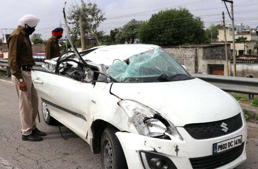 REWA TO BHOPAL जा रही और BHOPAL TO REWA आ रही कार में टक्कर, 1 की मौत 11 घायल REWA TO BHOPAL जा रही और BHOPAL TO REWA आ रही कार में टक्कर, 1 की मौत 11 घायल