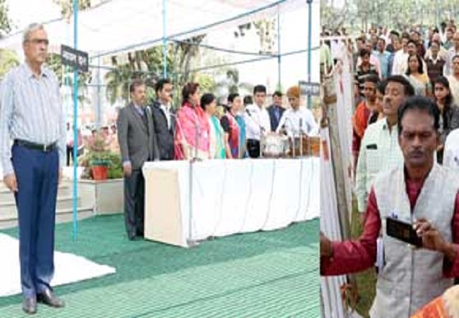 मंत्रालय के समक्ष राष्ट्र-गीत एवं राष्ट्र-गायन सम्पन्न : MP NEWS मंत्रालय के समक्ष राष्ट्र-गीत एवं राष्ट्र-गायन सम्पन्न : MP NEWS