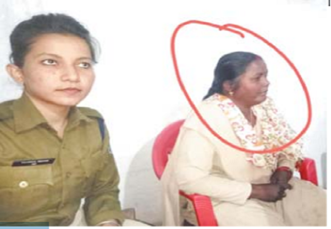 ये है घूसखोर प्रधान आरक्षक और नगर सैनिक, शिकायत को रफा दफा करने के बदले मांगी थी घूस, महिला थाना में खिचा सनाका : REWA NEWS ये है घूसखोर प्रधान आरक्षक और नगर सैनिक, शिकायत को रफा दफा करने के बदले मांगी थी घूस, महिला थाना में खिचा सनाका : REWA NEWS