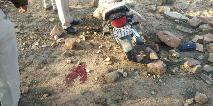 ट्रक से टकराई बाइक, जनपद सदस्य की मौत । Satna News