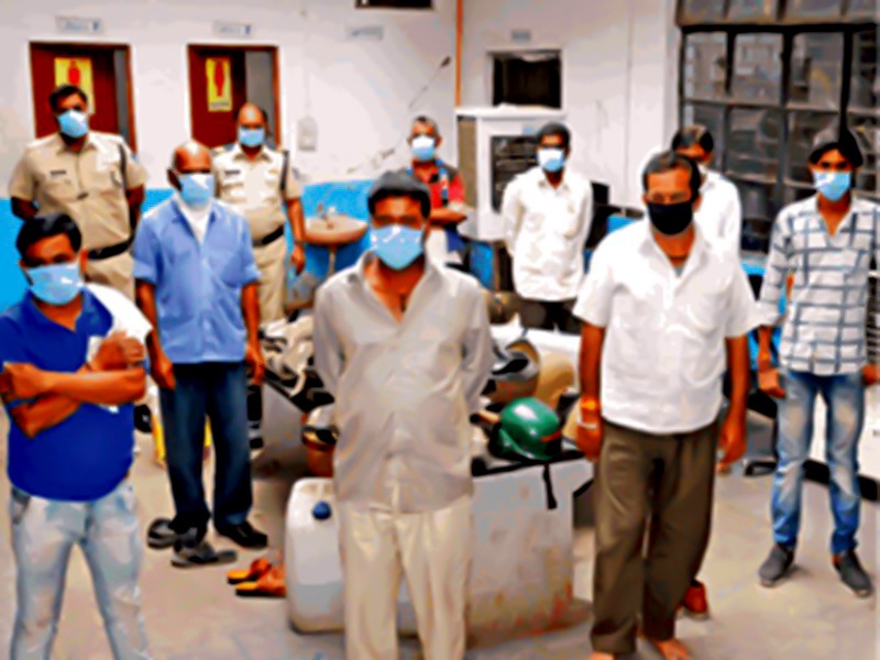 Coronavirus ताली-थाली से कुछ नहीं होगा, बैंड-बाजा लेकर चलो, अब पहुंच गए हवालात | Indore News