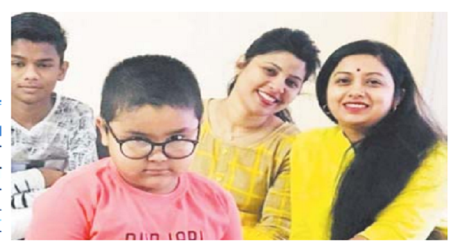 CORONAVIRUS : REWA में पिता को मदद करता देख बढ़ाया कदम, बच्चे ने तोड़ा गुल्लक, मदद के लिए सौंपे 5500 रूपए CORONAVIRUS : REWA में पिता को मदद करता देख बढ़ाया कदम, बच्चे ने तोड़ा गुल्लक, मदद के लिए सौंपे 5500 रूपए