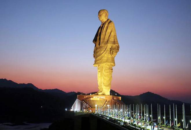 OLX पर डाल दिया था Statue of Unity को बेंचने का विज्ञापन, एफआईआर दर्ज OLX पर डाल दिया था Statue of Unity को बेंचने का विज्ञापन, एफआईआर दर्ज