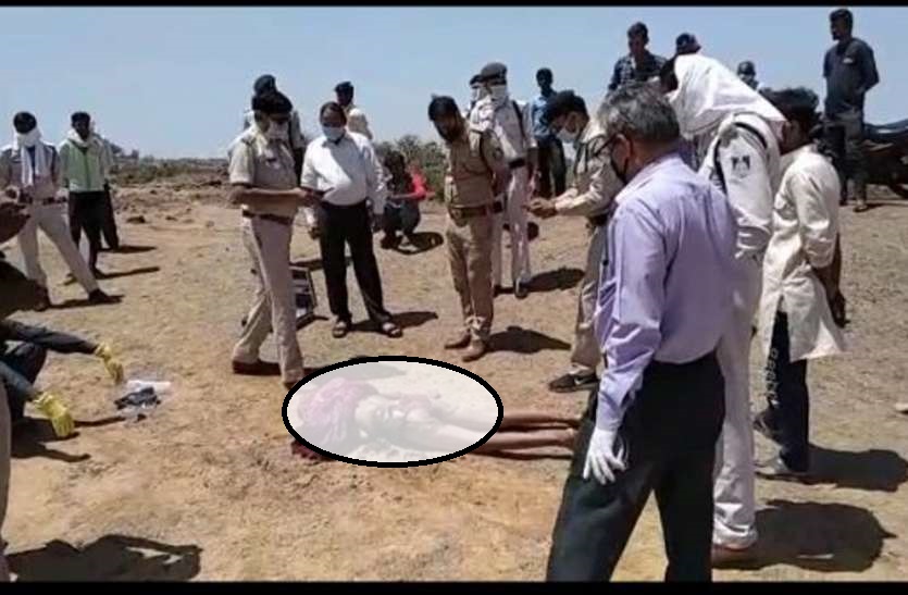 REWA में साड़ी से गला घोंटकर एक महिला की हत्या, शव जलाने का प्रयास, नाकाम REWA में साड़ी से गला घोंटकर एक महिला की हत्या, शव जलाने का प्रयास, नाकाम