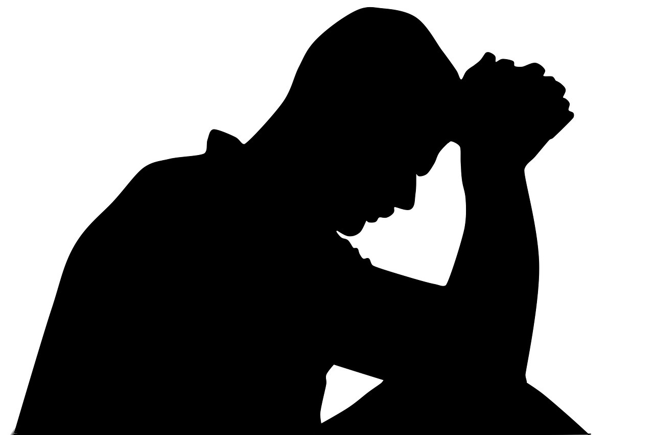 हस्तरेखा देखकर जानिए, क्या होगा आपका भविष्य, अमीर होंगे या गरीब...