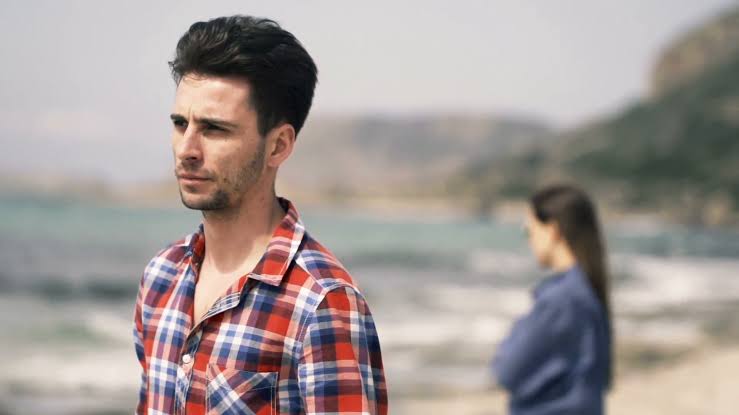 पार्टनर की बदली 5 आदतें धोखेबाज होने की निशानी, पढ़िए !