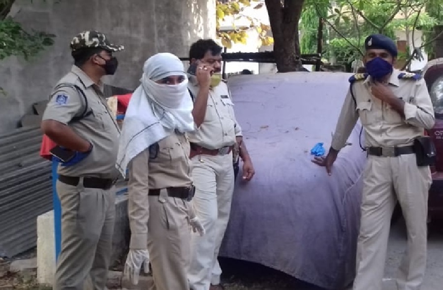 मध्यप्रदेश: एक साल की मासूम बेटी की हत्या कर छत से कूद गई मां