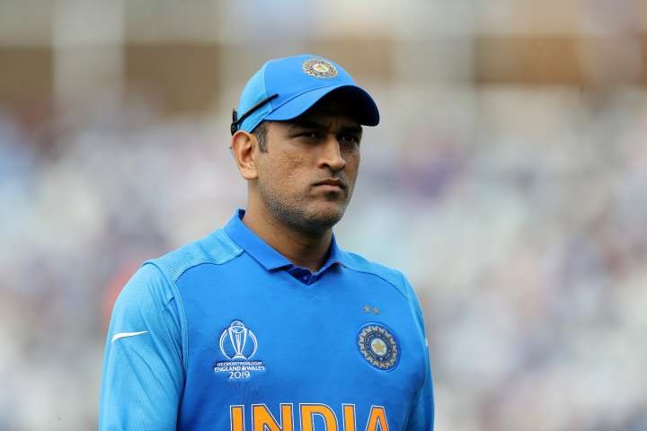 Dhoni को लेकर मचा बवाल, चयनकर्ता बोले- टी-20 वर्ल्ड कप के लिए धोनी की वापसी हो,हरभजन ने कहा...