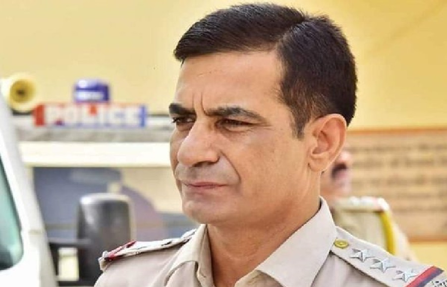 इतना प्रेशर बना दिया की मैं तनाव झेल नहीं पाया, लिखकर जनता के चहेते थाना प्रभारी ने Suicide कर लिया