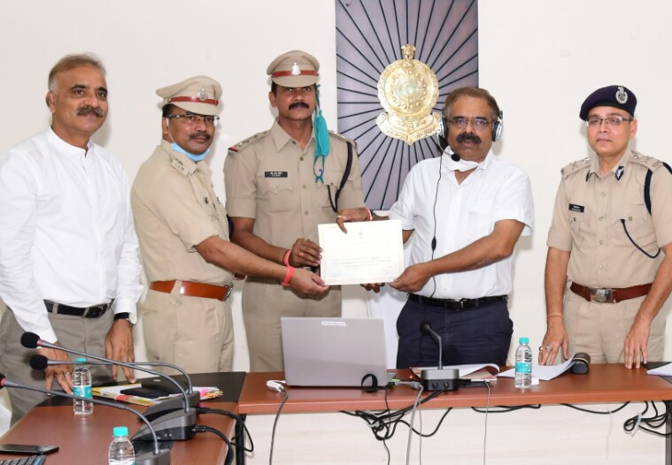 CG: मुख्यमंत्री के निर्देश पर प्रदेश के सभी थानों को आदर्श थाना बनाने की अभिनव पहल CG: मुख्यमंत्री के निर्देश पर प्रदेश के सभी थानों को आदर्श थाना बनाने की अभिनव पहल