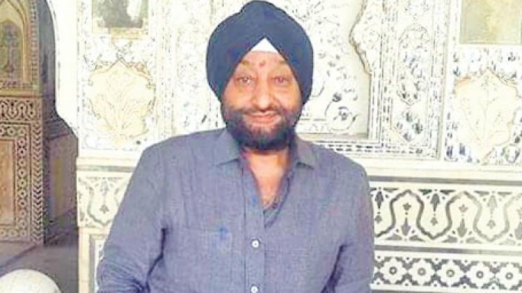 बहुचर्चित हनीट्रैप मामला: निलंबित इंजीनियर हरभजन सिंह को नगर निगम रीवा अटैच किया गया बहुचर्चित हनीट्रैप मामला: निलंबित इंजीनियर हरभजन सिंह को नगर निगम रीवा अटैच किया गया