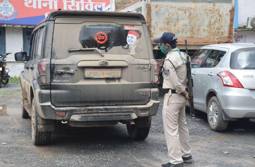 गैंगस्टर Vikas Dubey की तलाश में Satna में रोक दी Uttar Pradesh के सपा विधायक की गाड़ी, फिर जो हुआ चौका देगा...