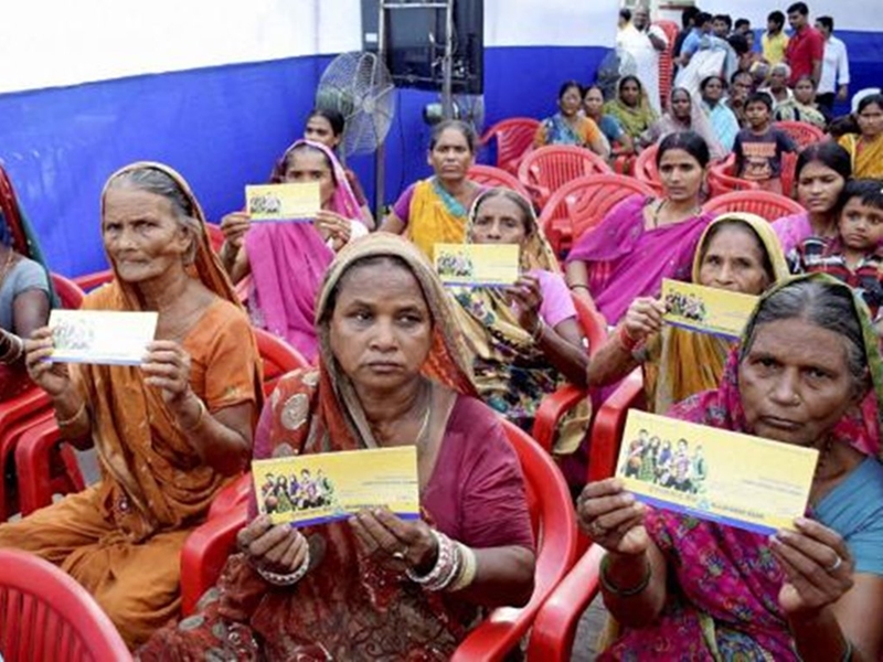 जन धन योजना के तहत खोले गए बैंक खाते 40 करोड़ के पार