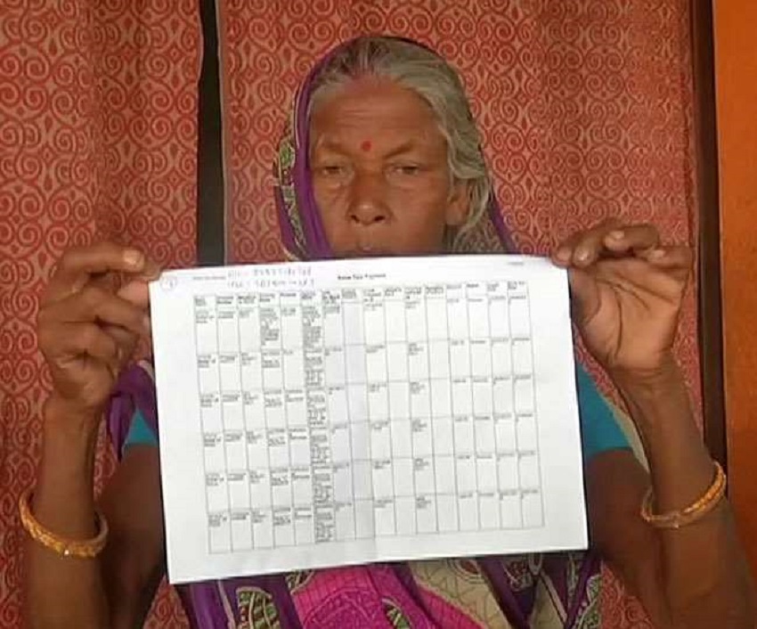 बिहार में नया घोटाला: 65 साल की बुजुर्ग ने 13 महीने में 8 बच्चे को दिया जन्म!