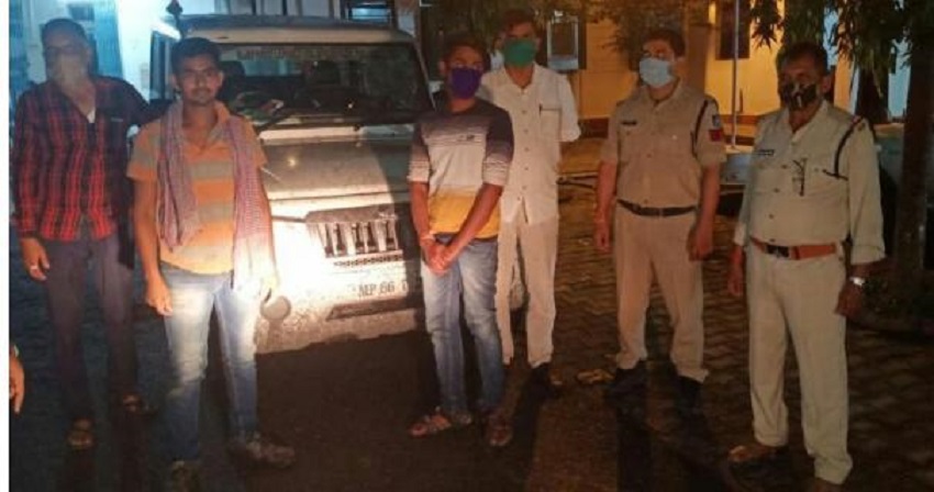 सिंगरौली: पुलिस अधीक्षक ने की कार्यवाही, उत्तर प्रदेश का कबाड़ मध्यप्रदेश में जप्त