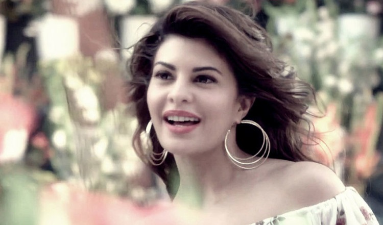 Jacqueline Fernandez फिल्मों में आने से पहले करती थीं ये काम, जाने कैसे मिला बॉलीवुड में डेब्यू करने का चांस