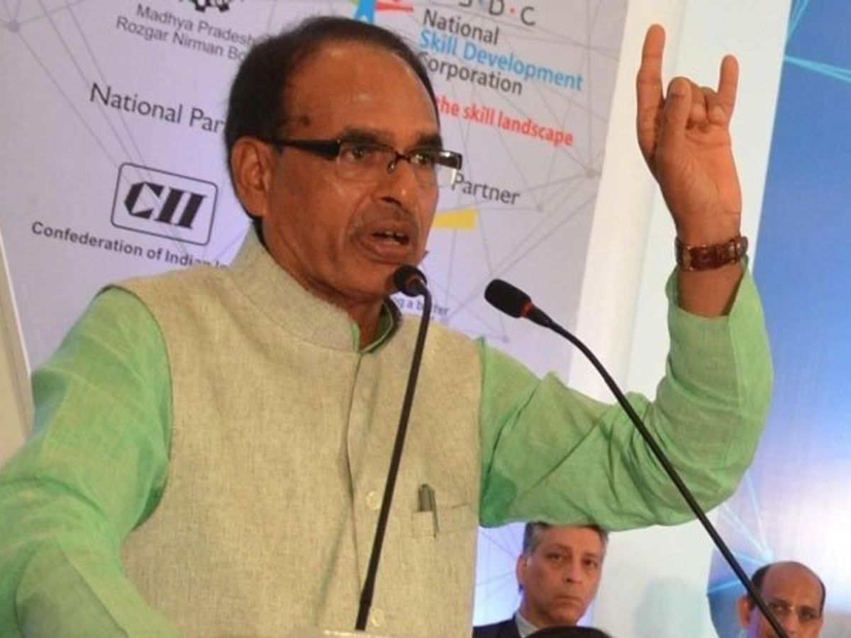 छात्रों के लाभ के लिए अनुसूची के अनुसार NEET, JEE परीक्षा हो : MP CM चौहान