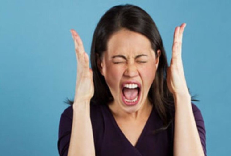 ये 6 नाम वाली लड़कियां गुस्सा नाक पर लेकर पैदा होती हैं, बात करने से पहले हो जाये सतर्क