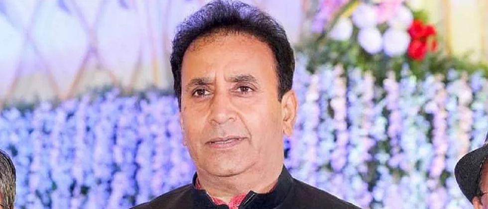 महाराष्ट्र के गृह मंत्री को कंगना रनौत के फैन से धमकी भरे कॉल मिले