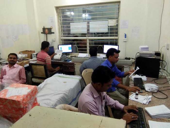 MP: बेरोजगारी की दिशा में एक और कदमः शिक्षा विभाग के 6 हजार कंप्यूटर आपरेटर्स की होगी छुट्टी