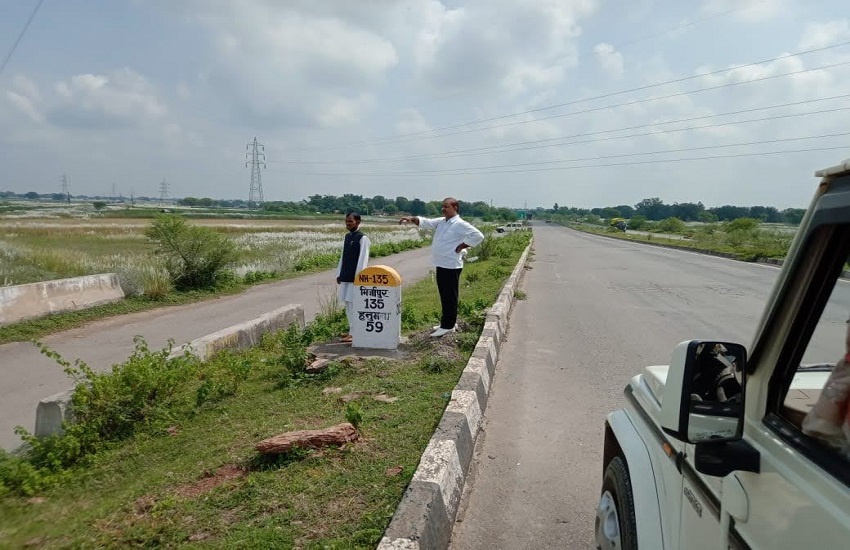 रीवा: कागजी वृक्षारोपण मंजूर नहीं पेड़ गिनकर दिखाओ, पढ़िए पूरी खबर रीवा: कागजी वृक्षारोपण मंजूर नहीं पेड़ गिनकर दिखाओ, पढ़िए पूरी खबर