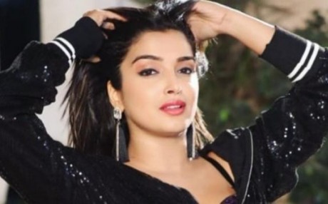 क्या बिगबॉस 14 में भोजपुरी तड़का लगाएंगी आम्रपाली दुबे ? क्या बिगबॉस 14 में भोजपुरी तड़का लगाएंगी आम्रपाली दुबे ?