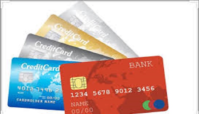 क्रेडिट कार्ड को लेकर ये गलतियां न करें, वरना पड़ सकते हैं भारी मुसीबत में