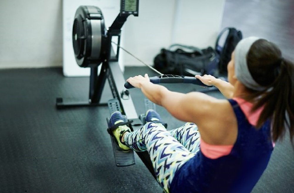 COVID-19 में Gyming है रिस्की, अपने घर में ऐसे बनाएं Gym