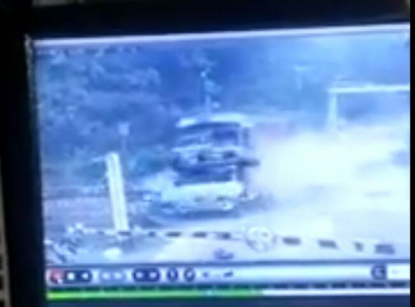 मध्यप्रदेश: ट्रैक पर बड़ा हादसा, फाटक तोड़ घुसा ट्रक, महिला आई चपेट पर...