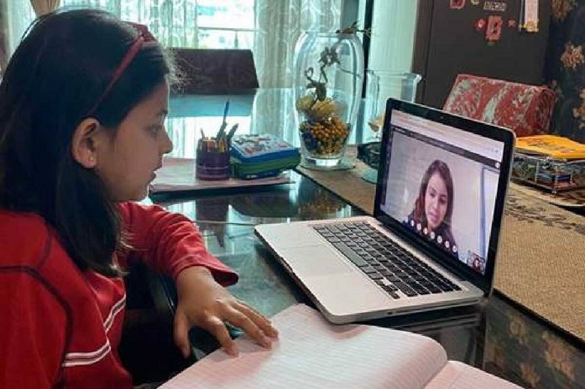 इंटरनेट नही मिलनें से विश्व के 40 करोड़ बच्चे नही कर पा रहे ऑनलाइन पढाई: रिपोर्ट इंटरनेट नही मिलनें से विश्व के 40 करोड़ बच्चे नही कर पा रहे ऑनलाइन पढाई: रिपोर्ट